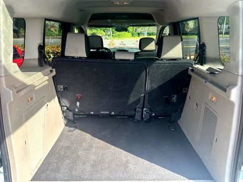 Used 2014 Ford Transit Connect XLT image 6
