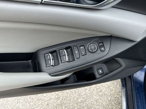 Used 2019 Honda Accord EX image 15