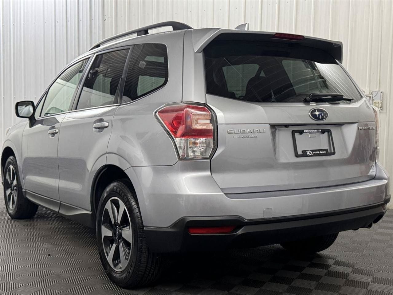 Used 2018 Subaru Forester 2.5i Premium w/ All-Weather Package AWD/4WD image 3