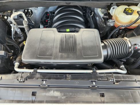 Used 2022 Chevrolet Silverado 1500 LTZ AWD/4WD image 33