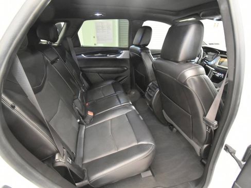 Used 2024 Cadillac XT5 Premium Luxury FWD image 18