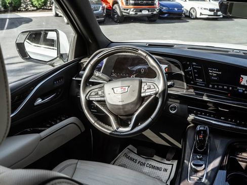 Used 2022 Cadillac Escalade Sport w/ Touring Package AWD/4WD image 14