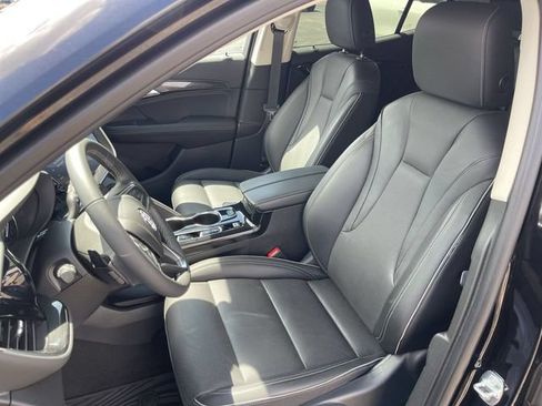 Used 2023 Buick Envision Essence AWD/4WD image 11
