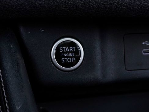 Used 2023 Nissan Rogue SL w/ SL Premium Package FWD image 28