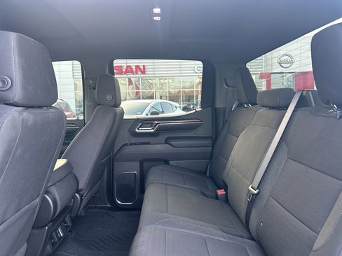 Used 2024 Chevrolet Silverado 1500 LT image 11