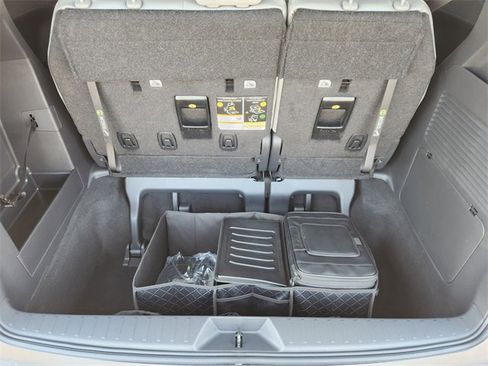 New 2026 Toyota Sienna XLE image 24
