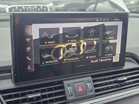 Certified 2025 Audi Q5 2.0T Premium Plus w/ Premium Plus Package AWD/4WD image 14