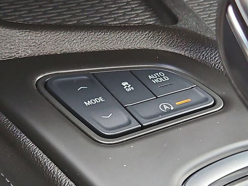 Certified 2022 Cadillac CT5 Luxury w/ Sun And Sound Package image 23