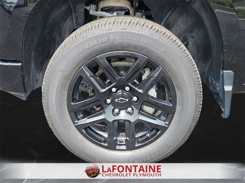 Used 2023 Chevrolet Silverado 1500 Custom Trail Boss w/ LPO, Dark Essentials Package image 32