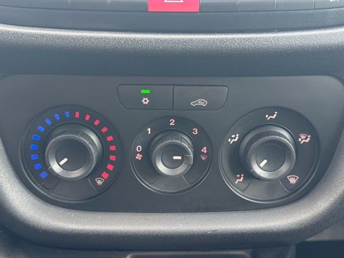 Used 2022 RAM ProMaster City Tradesman FWD image 14