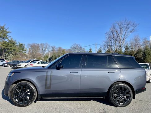 Used 2025 Land Rover Range Rover Long Wheelbase SE image 8