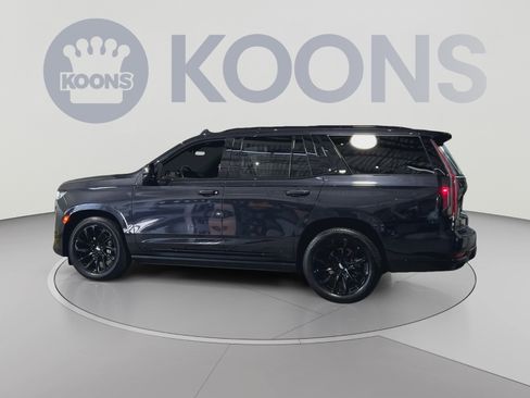 Used 2024 Cadillac Escalade Sport w/ LPO, ONYX Package AWD/4WD image 7