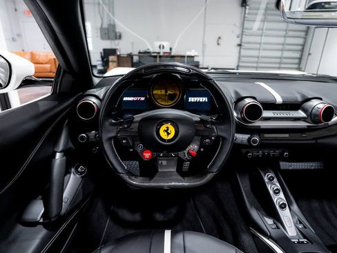 Used 2023 Ferrari 812 GTS RWD image 39