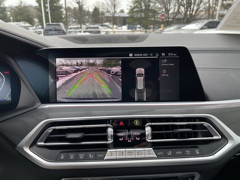 Certified 2022 BMW X7 xDrive40i w/ Premium Package image 13