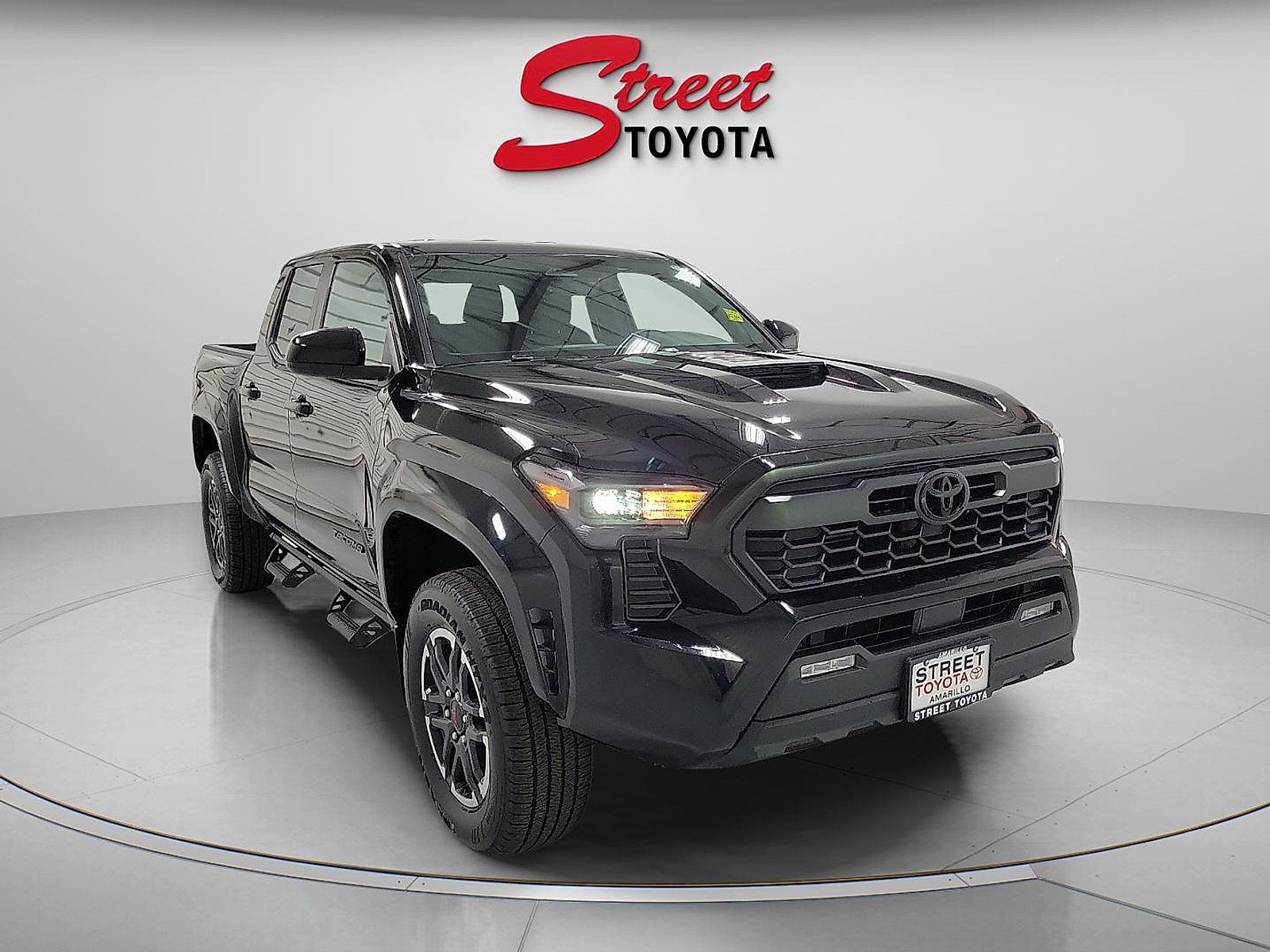 Certified 2024 Toyota Tacoma TRD Sport AWD/4WD image 5