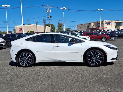 Certified 2024 Toyota Prius Prime image 8