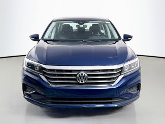 Used 2020 Volkswagen Passat 2.0T SE w/ Sunroof Package video 2