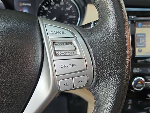 Used 2016 Nissan Rogue SL w/ SL Premium Package AWD/4WD image 12