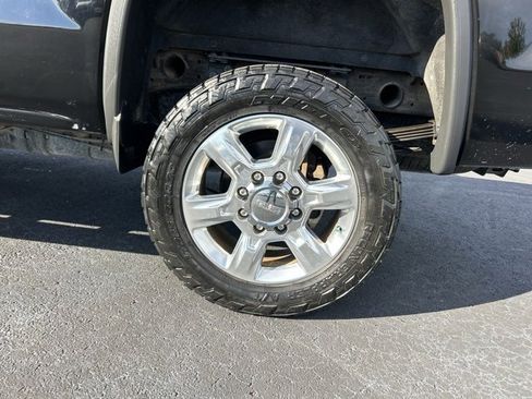 Used 2018 GMC Sierra 2500 SLT w/ Duramax Plus Package image 10