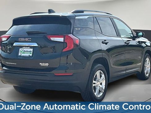 Used 2022 GMC Terrain SLE w/ Driver Convenience Package AWD/4WD image 7