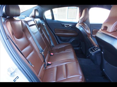 Used 2022 Volvo S60 B5 Inscription w/ Advanced Package image 14