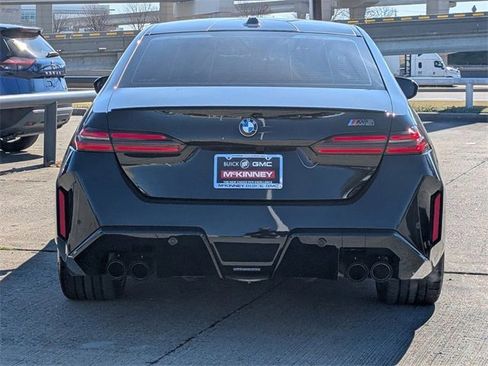 Used 2026 BMW M5 w/ Executive Package image 5