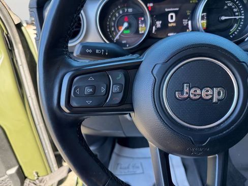 Used 2023 Jeep Wrangler Unlimited w/ Cold Weather Group image 21