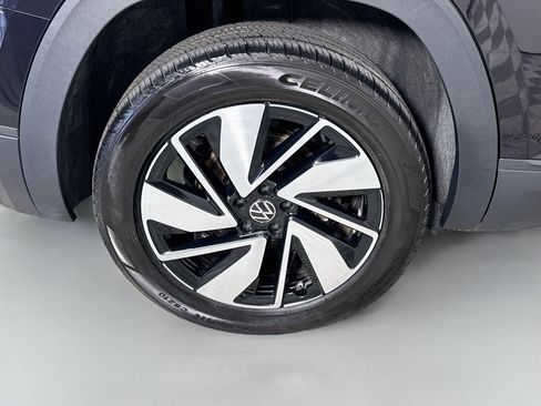 Used 2026 Volkswagen Atlas SE FWD image 33