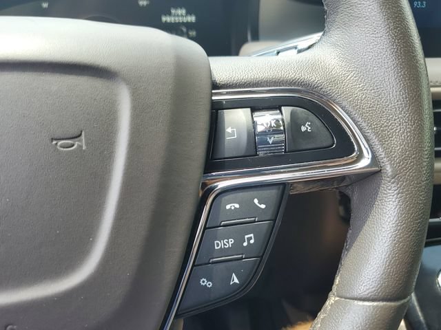 Used 2022 Lincoln Nautilus FWD w/ Premium Package image 22