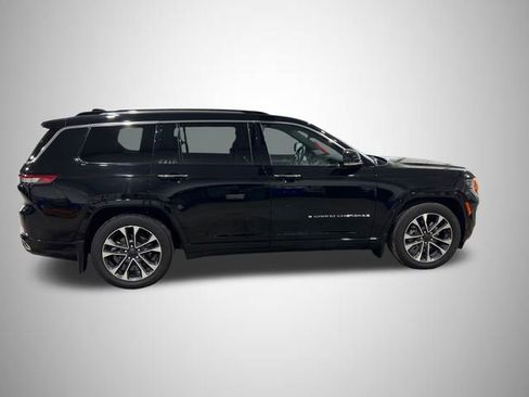 Used 2023 Jeep Grand Cherokee L Overland w/ Advanced Protech Group III image 6