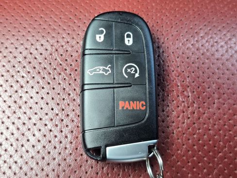 Used 2022 Dodge Challenger SRT Hellcat w/ Plus Package image 40