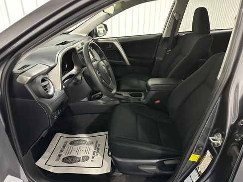Used 2018 Toyota RAV4 LE w/ All Weather Liner Package image 10