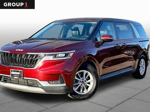 Used 2024 Kia Carnival LX image 1