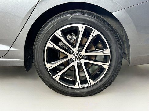 Certified 2025 Volkswagen Jetta Sport FWD image 29