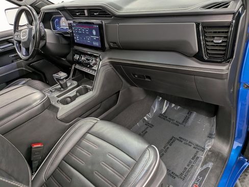 Used 2023 GMC Sierra 1500 AT4X image 29