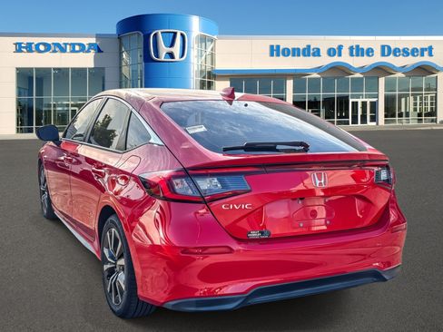 Used 2024 Honda Civic EX-L image 5