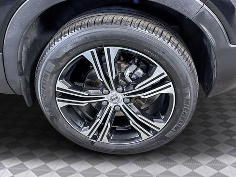 Used 2022 Volvo XC40 T5 Inscription w/ Advanced Package image 38