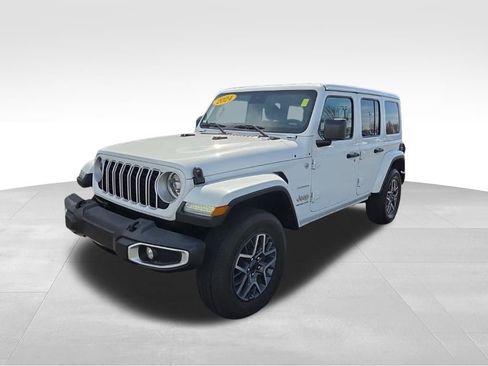 Used 2024 Jeep Wrangler Sahara AWD/4WD image 1