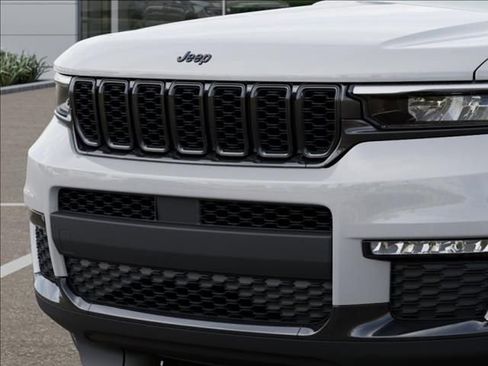 New 2025 Jeep Grand Cherokee L Limited image 11