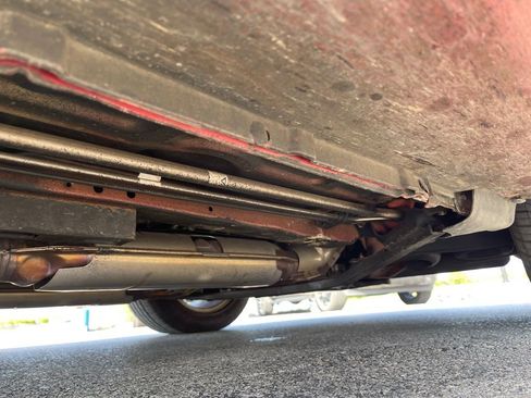 Used 2000 Ford Mustang Convertible image 17