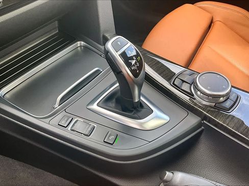 Used 2016 BMW 328i Sedan RWD image 17