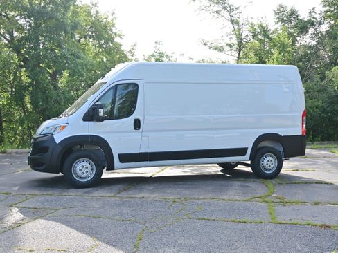 New 2026 RAM ProMaster 3500 w/ Cold Weather Group FWD image 7