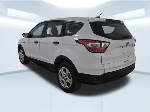 Used 2017 Ford Escape S image 4