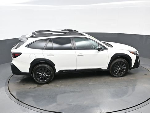 Used 2024 Subaru Outback Onyx Edition image 39