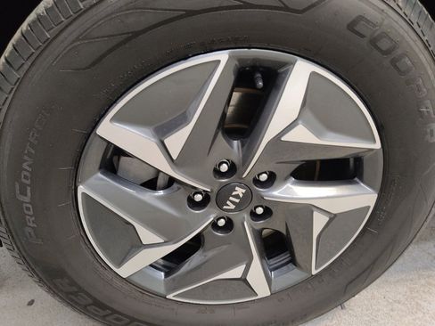 Used 2021 Kia Sorento S FWD image 31