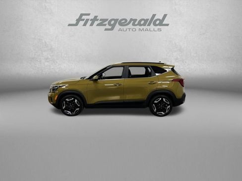 Used 2024 Kia Seltos SX w/ SX Sunroof Package AWD/4WD image 2