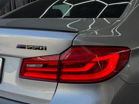 Used 2020 BMW M550i xDrive w/ Dynamic Handling Package image 20