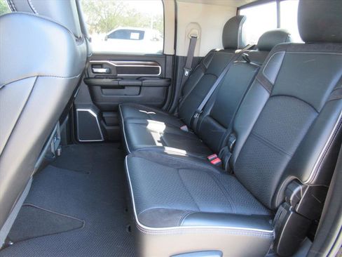 Used 2024 RAM 3500 Laramie AWD/4WD image 29