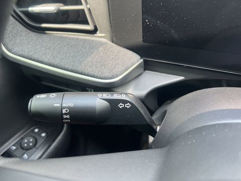 New 2026 Nissan Kicks SV w/ Charging Package FWD image 9
