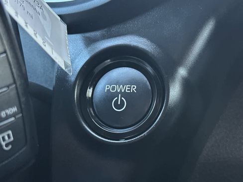 Used 2025 Toyota Sienna XLE Woodland Edition image 25